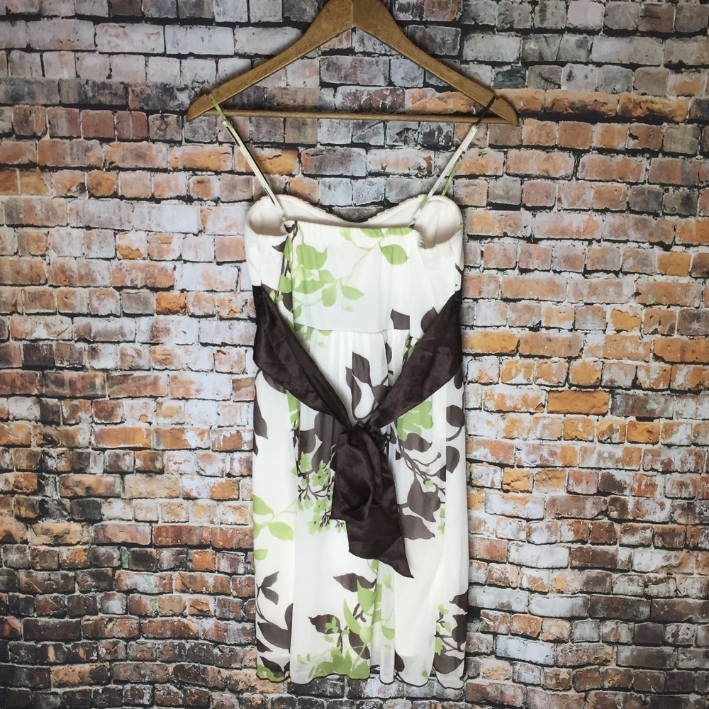 Speechless Sleeveless Empire Waist Floral Dress ME - Picture 2 of 7